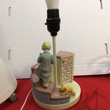 Vintage CLASSIC Winnie the Pooh Christopher Robin Climbing Stairs Lamp Charpente