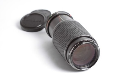 Minolta MD Zoom Rokkor 4,5/75-200 Zoom Lens f/4.5 75-200mm