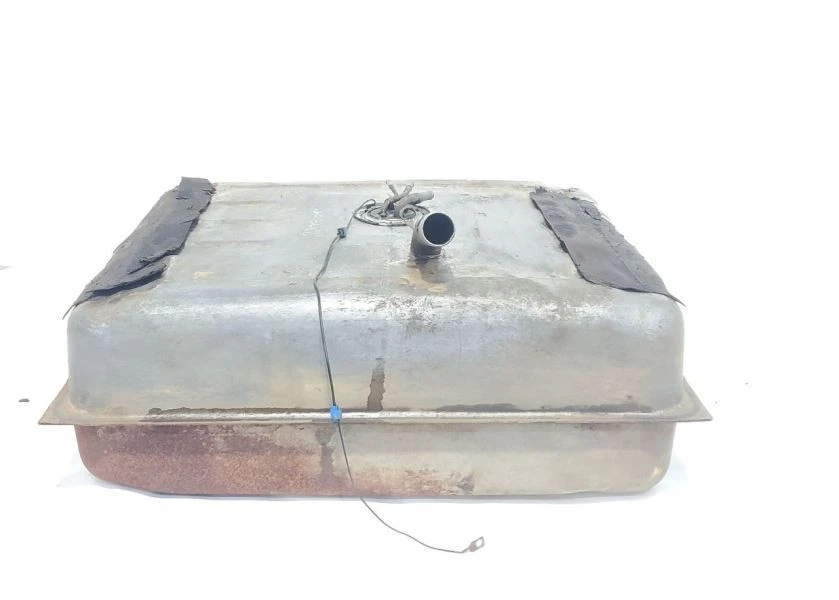 Diesel Fuel Tank with Opt NE2 OEM 1982 1991 Chevrolet Suburban 1500 - Image 3 of 4