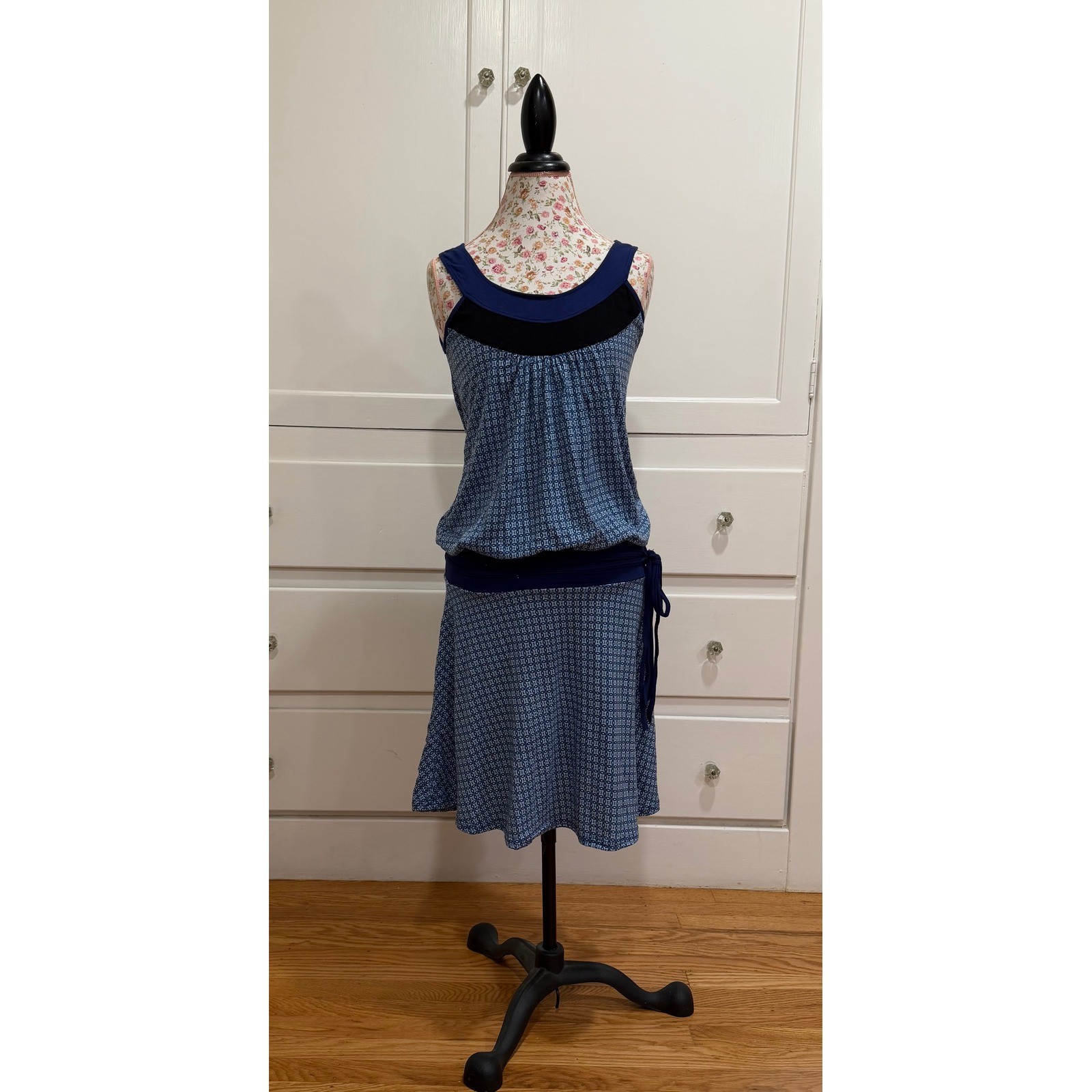 LILALILOU Blue Geometric Print Sleeveless Tie Waist Dress Women's