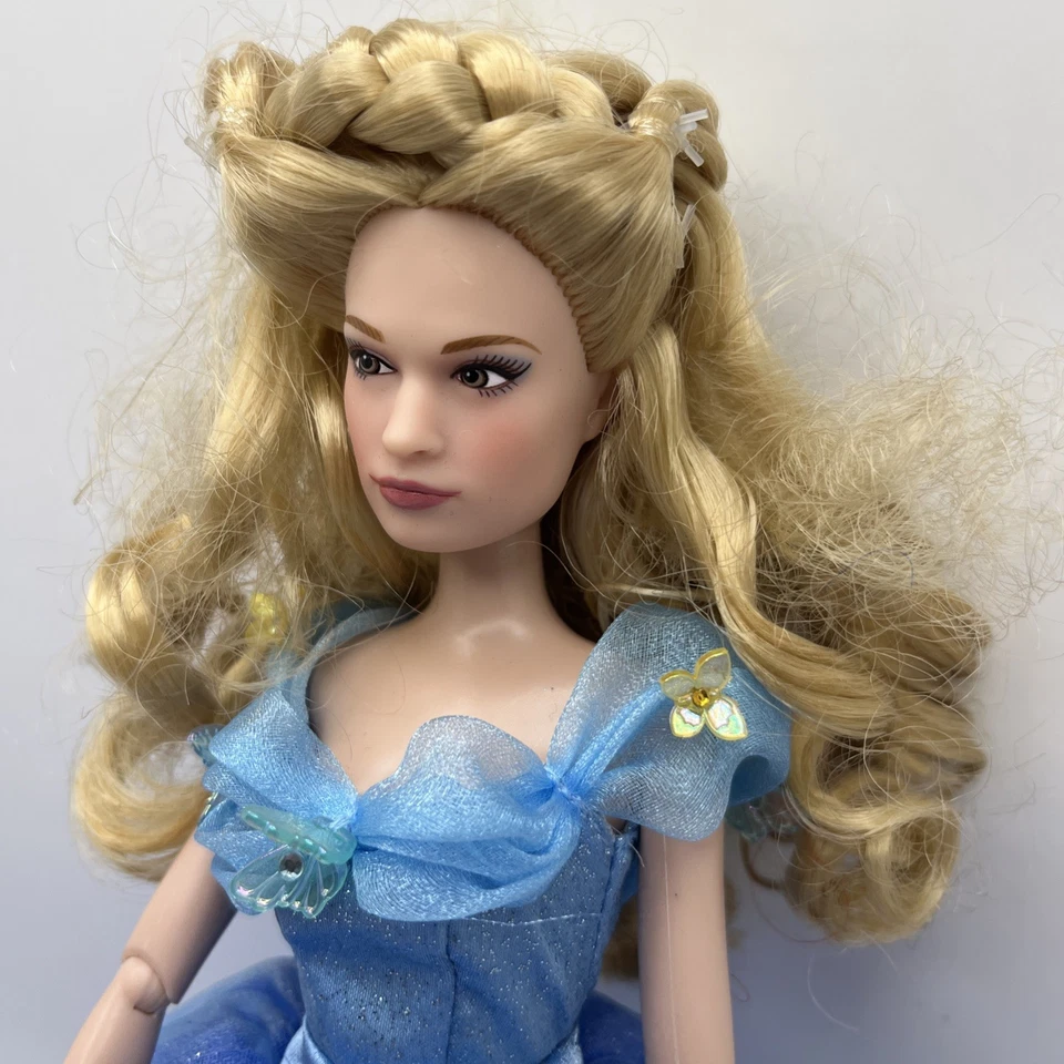 Disney Live Action Cinderella Doll Lily James 2015, 12" high - Изображение 4 из 4