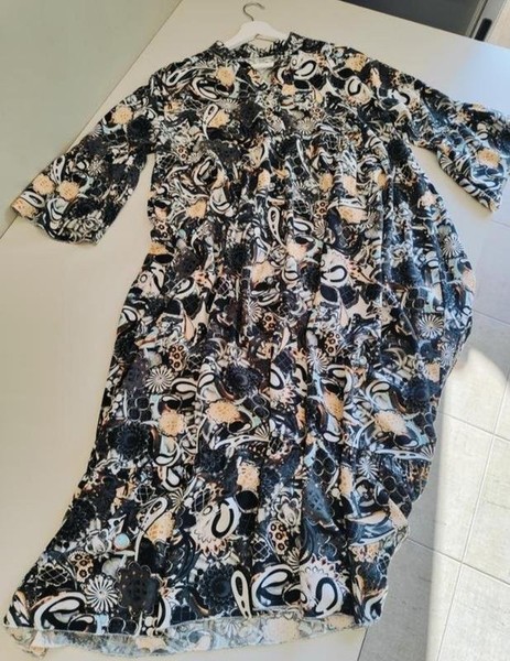 Women Ballin Dress Multicolor Viscose 42 / XL / 50