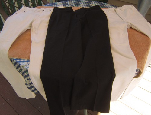 2 PAIR WHITE DENIM JEANS LEE LEVI + BLACK SLACKS - MEN'S SIZE 34 x 30- - Picture 3 of 4