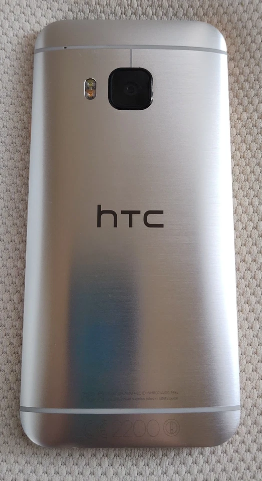 Smartphone HTC One M9 Silber/Gold 32 GB - Bild 4 von 4
