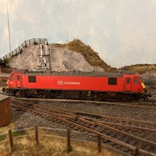 Hornby R3350 Class 90 - 90029 DB Schenker OO Gauge - Heavily Weathered
