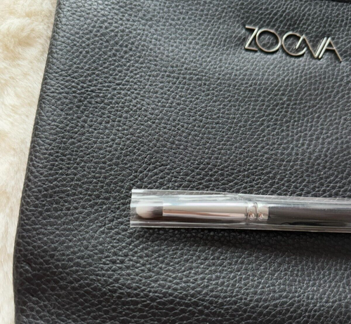 Zoeva Luxury Brush black 223 Petit Eye Blender Brush Genuine New no box - Picture 3 of 4