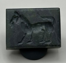 Stunning rare ancient Roman old bead with rare intaglio