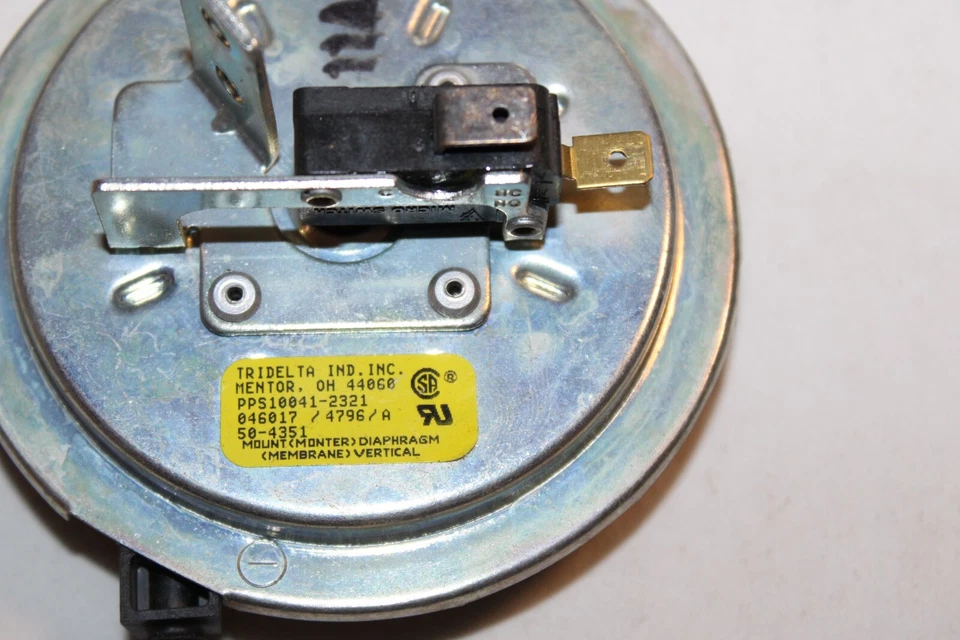 NOS Pressure Switch Tridelta PPS10041-2321 - Image 3 of 4