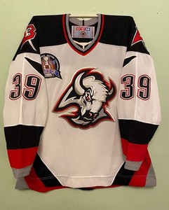 Dominik Hasek Buffalo Sabres 1999 Stanley Cup Jersey CCM Medium