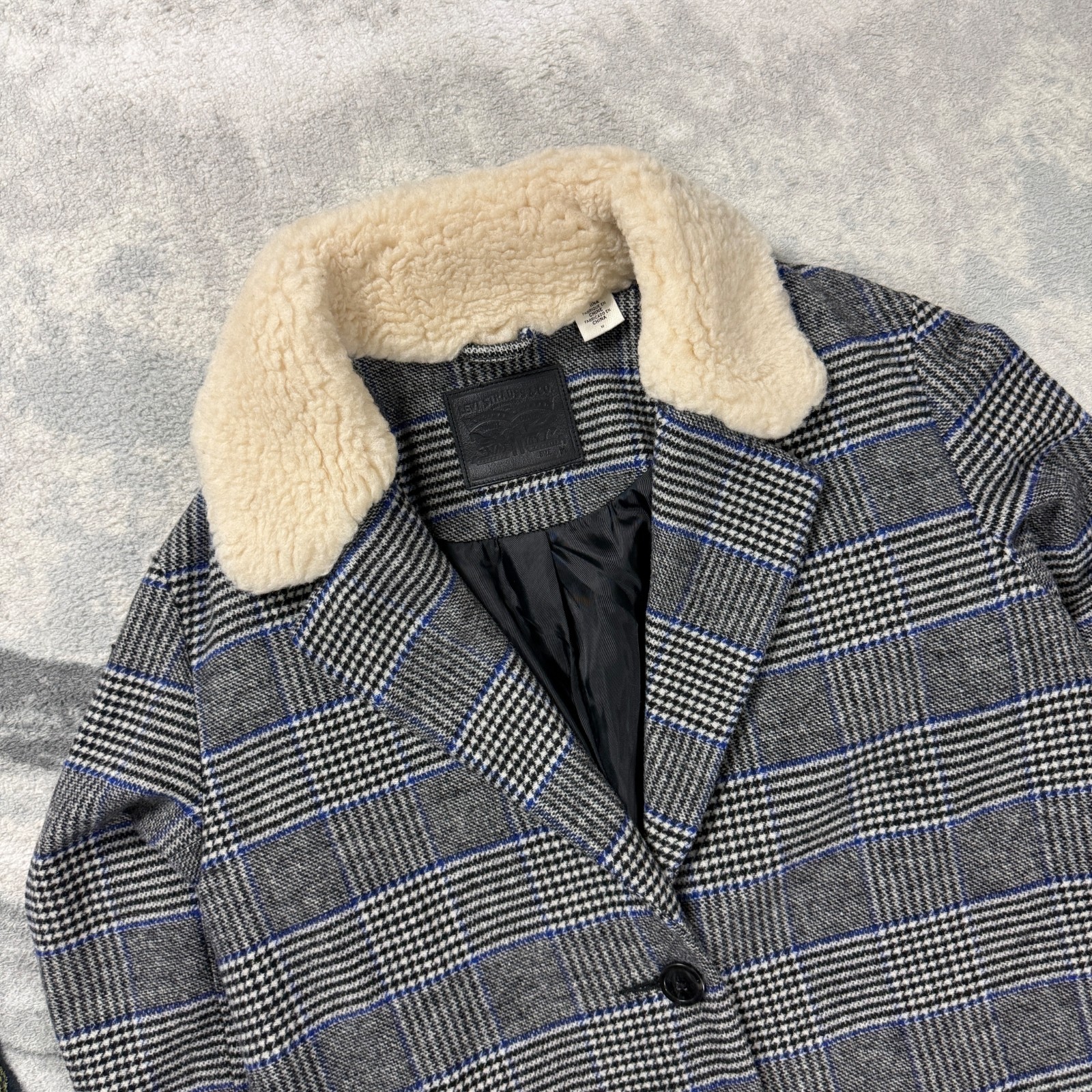 Vintage Levi's Wool Mix Black Sz Medium Plaid Trench Long Overcoat Amaya Jacket image 2