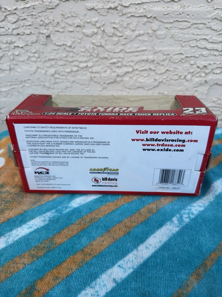 Toyota Tundra Johnny Benson #23 1:24 Nascar diecast certificado Racing Champions Foto 3 de 4