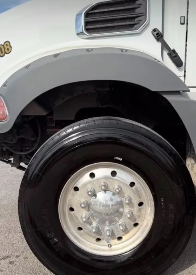 Blue Car Tire Shine Dressing SATIN GLOSS - VITALCARGO (1 GALLON) - Image 3 of 4