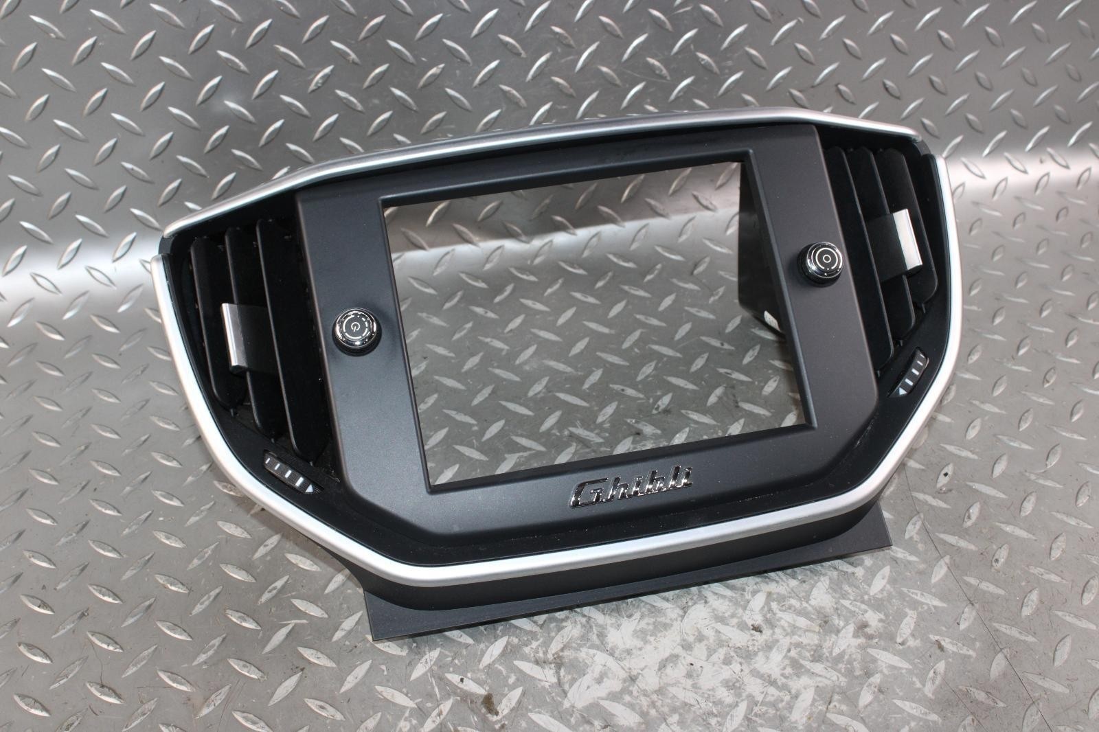 Maserati Ghibli 2014-2017 Dashboards Set Silver