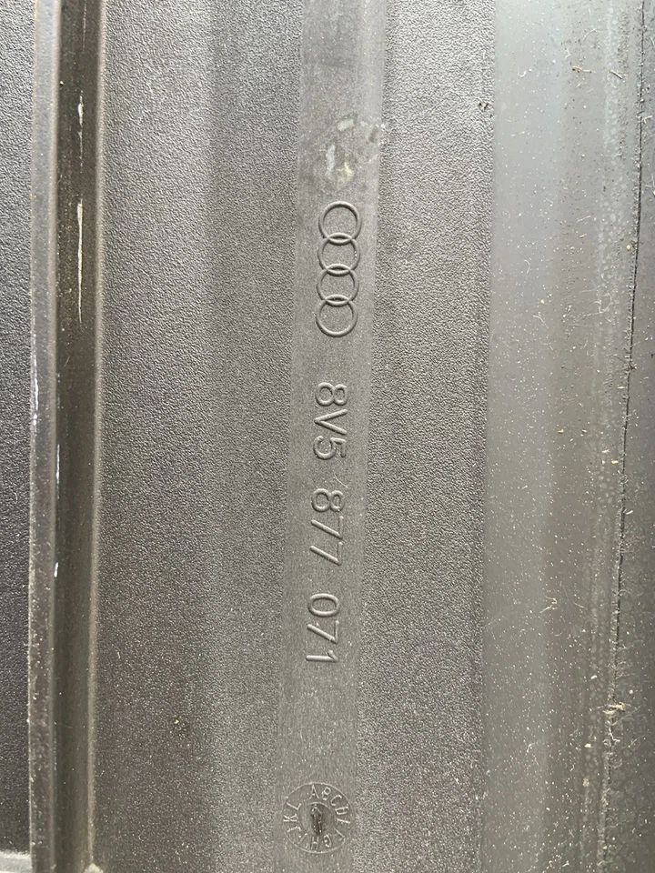 2015-2020 AUDI A3 S3 RS3 (8V) СЕДАН - ЛЮК СТЕКЛО ОКНА - Изображение 3 из 3