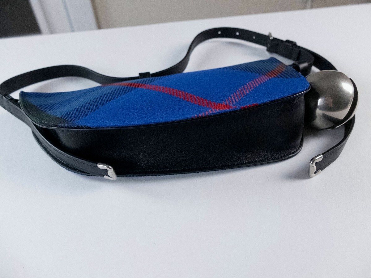 【関税&送料込】Burberry Medium Shield Blue Leather Bag Burberry Medium Shield Blue Leather Bag | Balardi