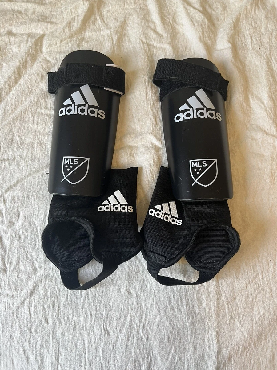 Adidas youth soccer shin deals guards
