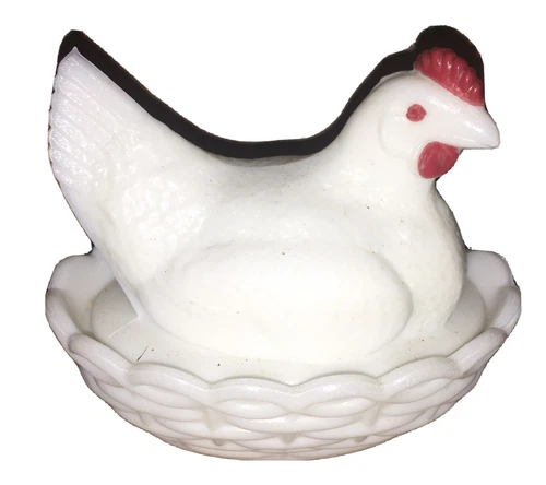 Vintage White MILK GLASS Westmoreland Chicken HEN ON NEST Covered Dish RED Comb