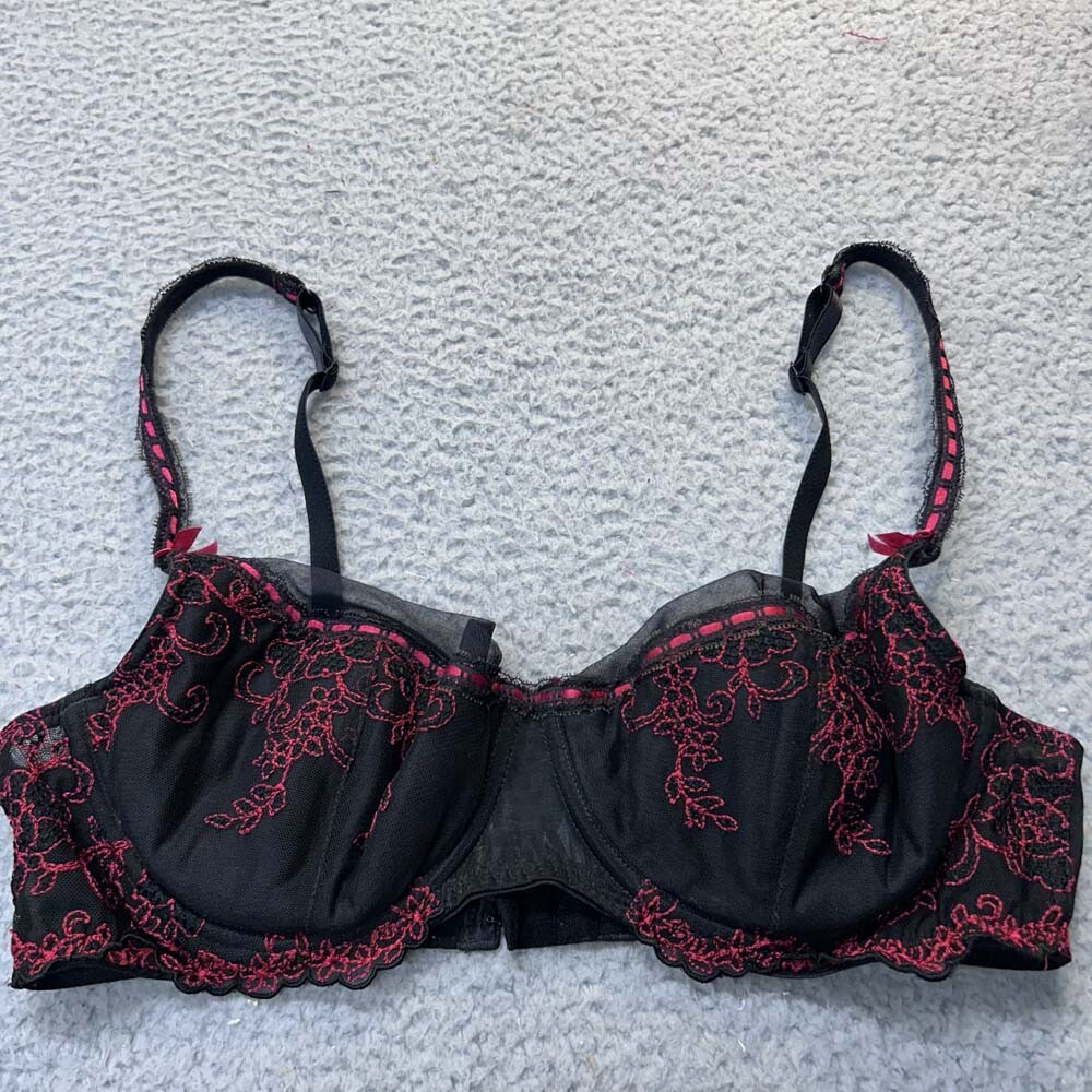 Gothic Bra 38C T-Shirt Bra Red Black Sexy Delicates Embroidered Floral