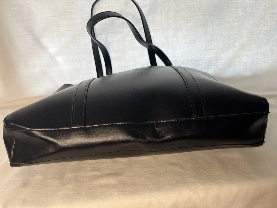 Good Girl Carolina Herrera Extra Large Faux Leather Tote 14x14x2. Black - Image 4 of 4