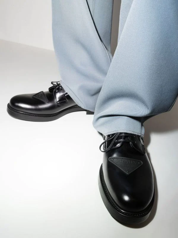 Prada Black Leather Triangle Logo Derby Loafer Lace Up Flat UK 10.5 US 11.5 Prada Black Leather Triangle Logo Derby Loafer Lace Up Flat  main image 2