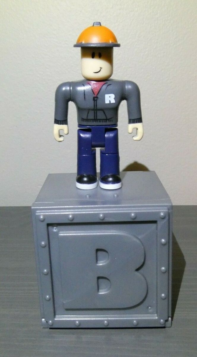 Roblox Series 1 Builderman 3 Mini Figure No Code Loose Jazwares - ToyWiz