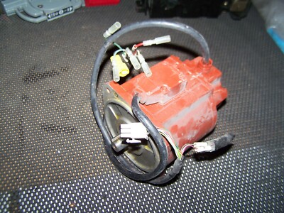 RED YASKAWA ELECTRIC ROBOT SERVO MOTOR USAPEM-03-YR21