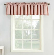 Sun Zero Bella Rod Pocket Room Darkening Window Valance in Blush 18 in