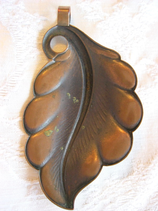 LARGE SOLID COPPER VINTAGE CURVING COPPER LEAF PE… - image 11