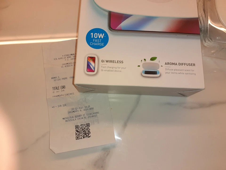 Sanificatore UV - MOMAX Q POWER UV-BOX  UV SANITIZING BOX WITH WIRELESS CHARGING Foto 4 de 4