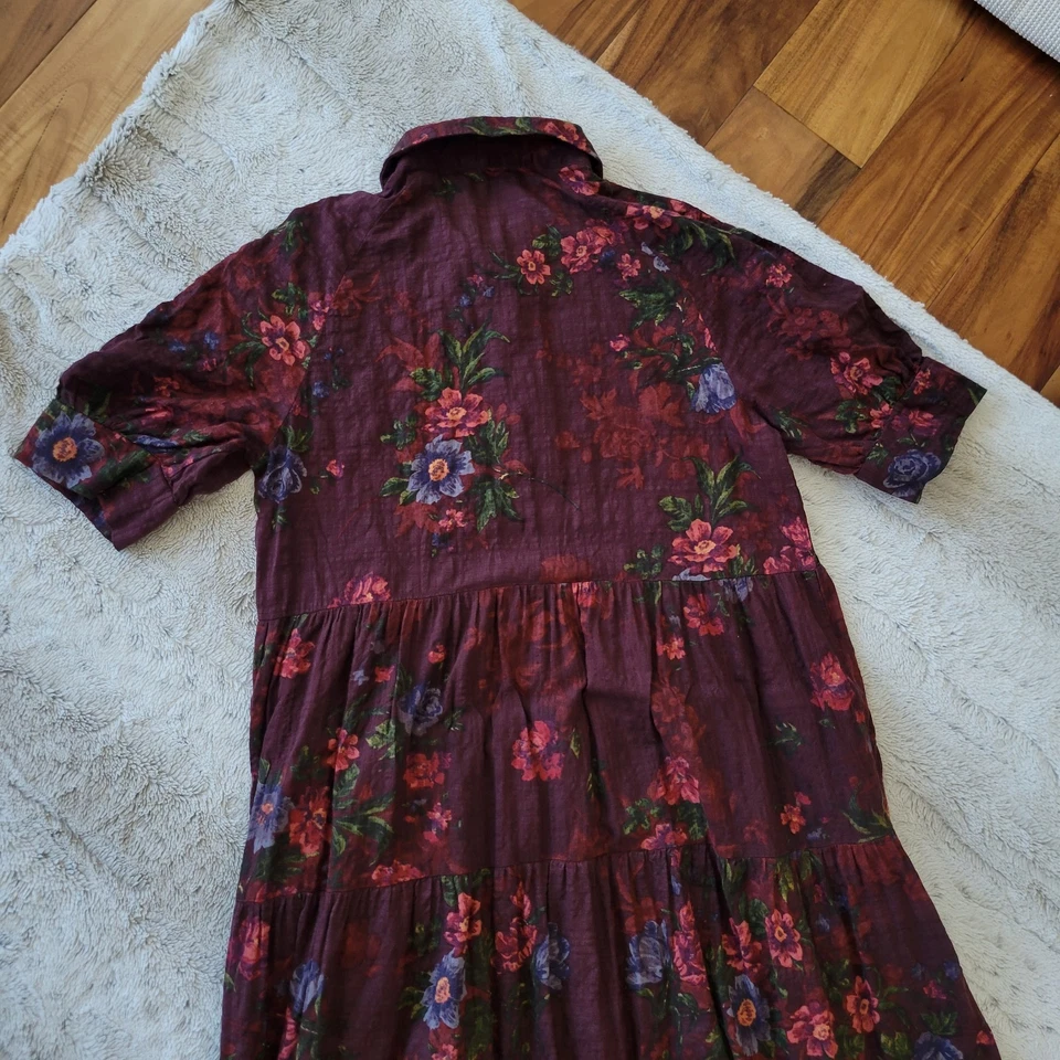 Natural Life 尺寸 M Rebecca 分层迷笛连衣裙紫藤蓝色紫色粉红色花卉 — 第 4/4 张图片