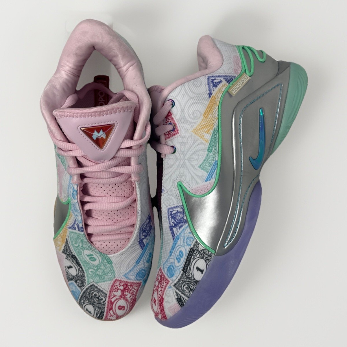 Nike LeBron James XXII x Monopoly  display picture 2