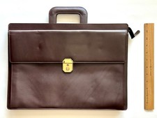 Rare Vintage Regina Leather Executive Portfolio Briefcase Retractable Handles