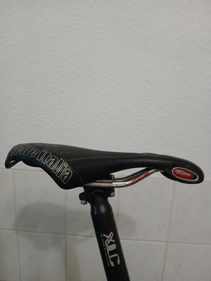 Selle Italia Novus Boost EVO Sattel Unisex Erwachsene mit Sattelstange XLC