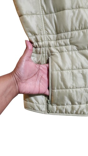 Lafayette 148 NY Vest Green Quilted Medium Zip Up Pockets Lightweight Versatile - Picture 6 of 9