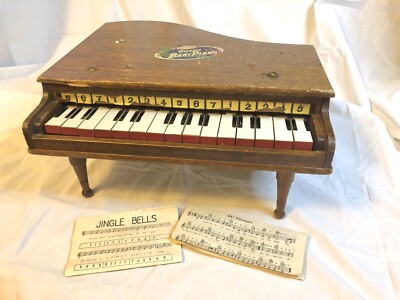 ペット　ピアノ Antique “Cur Pet Baby Grand Piano” - 15 Numbered & Covered Wood