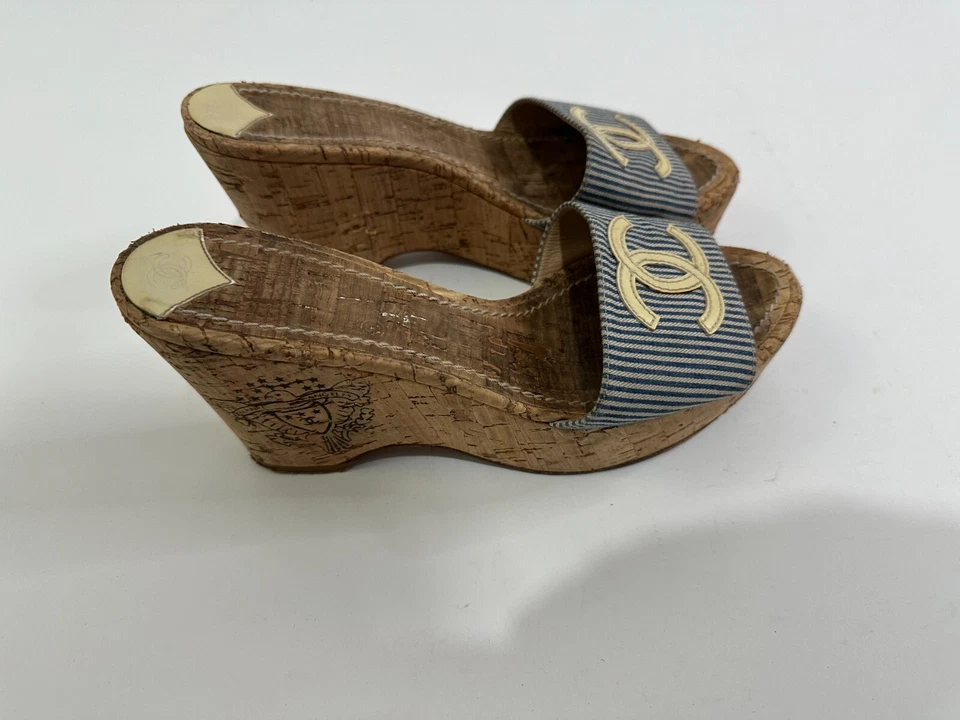 Diapositivas de lona con logotipo CC entrelazado de Chanel talla 37IT Foto 2 de 4