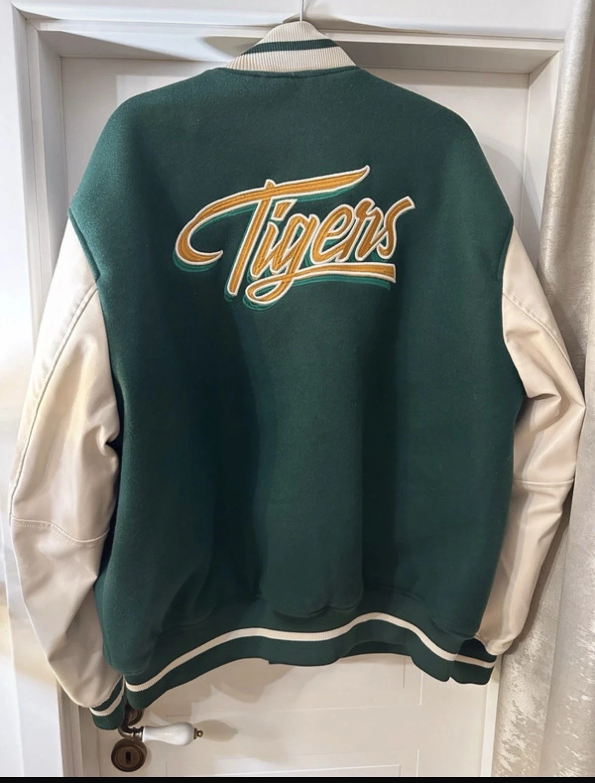 Stranger Things x H&M Netflix Jacket bomber Hawkins Limited Edition Size XL New - product detail image 5