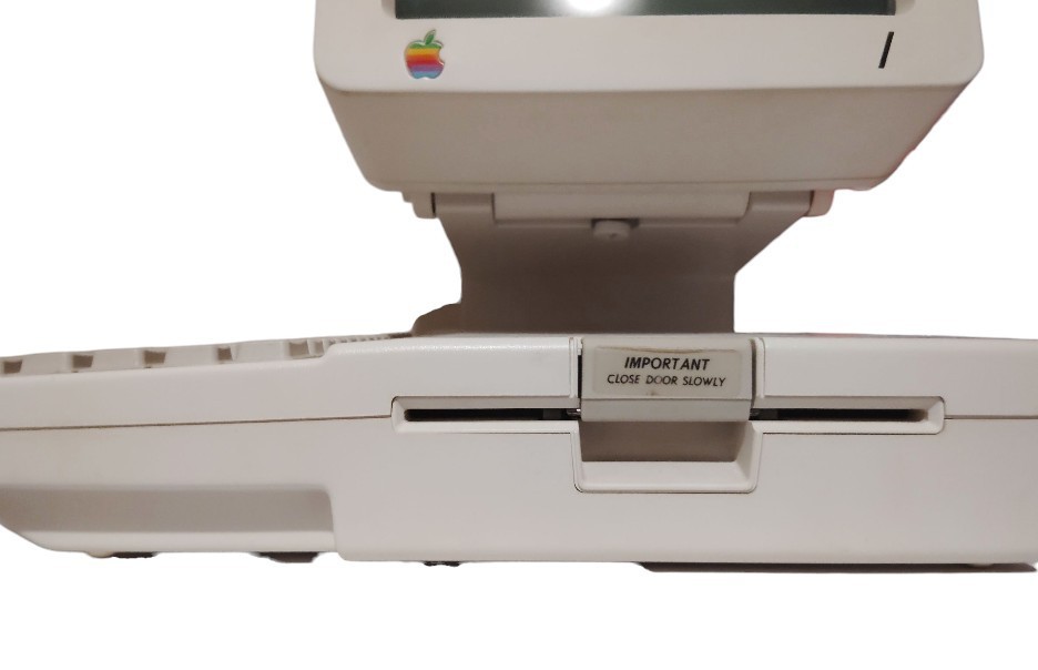 VTG Rare 1984 Apple LLC Computer with Monitor And Owners Manual