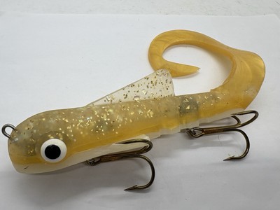 9'' Musky Innovations Regular Bulldawg TRO Goldie Rubber Jerkbait Musky Lure