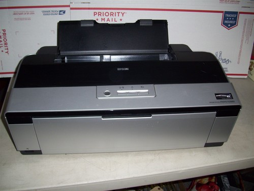 Epson Stylus R2880 InkJet Photo Printer For Parts or Repair 820