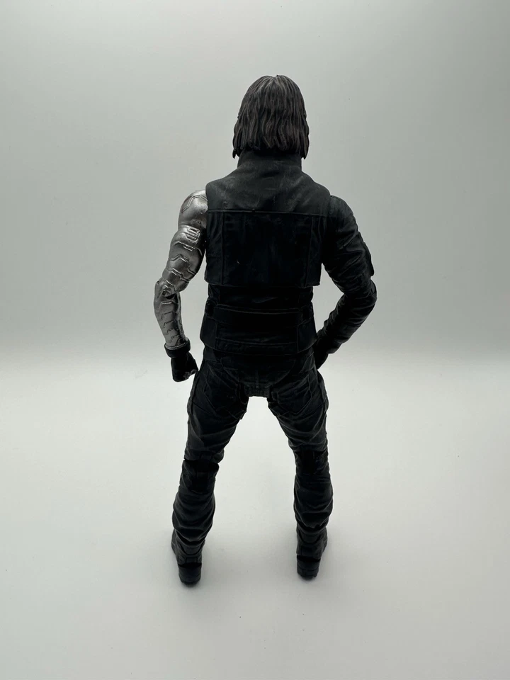 Figura suelta Marvel Select Capitán América Civil War - Soldado de Invierno 7" Foto 4 de 4