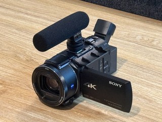 Sony FDR AX53 4K HD Handycam Camcorder Video Camera Tested Working w/ Microphone