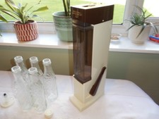 Vintage 1979 SodaStream 101 with 5 Original Glass Bottles / Retro Kitchen