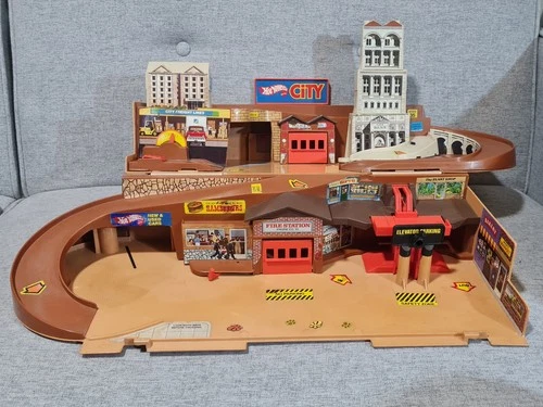 Hot Wheels City Service Center Sto N Go Playset 1979 Mattel, Vintage, Fold Carry