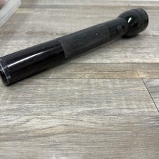 Vintage Mag-Lite 3D Cell Flashlight