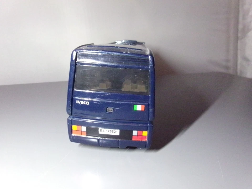 OLD CARS  Iveco Euroclass "Carabinieri"  Autobus   scale 1/43  Made in Italy - Immagine 4 di 4