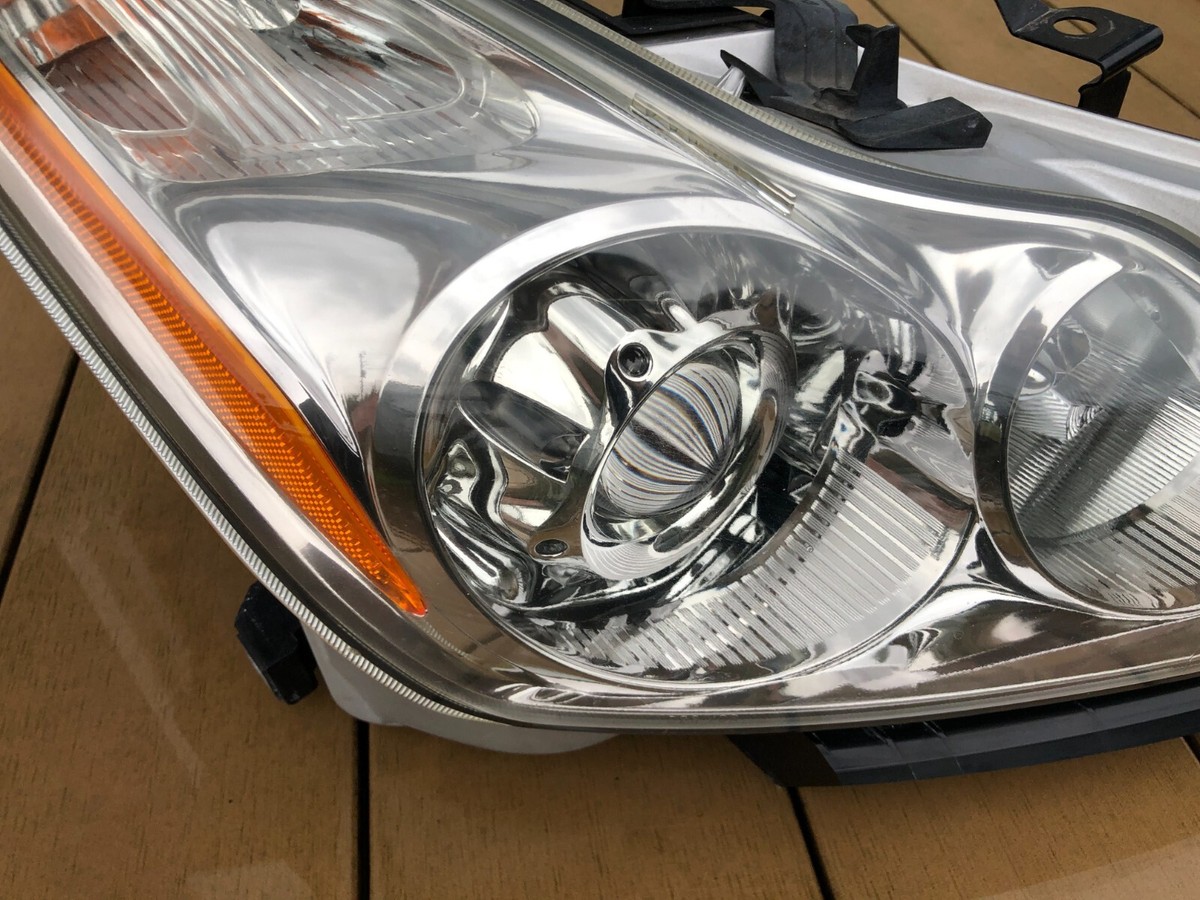 インフィニティ G37 ヘッドライト 2個セット s-l1200.jpg