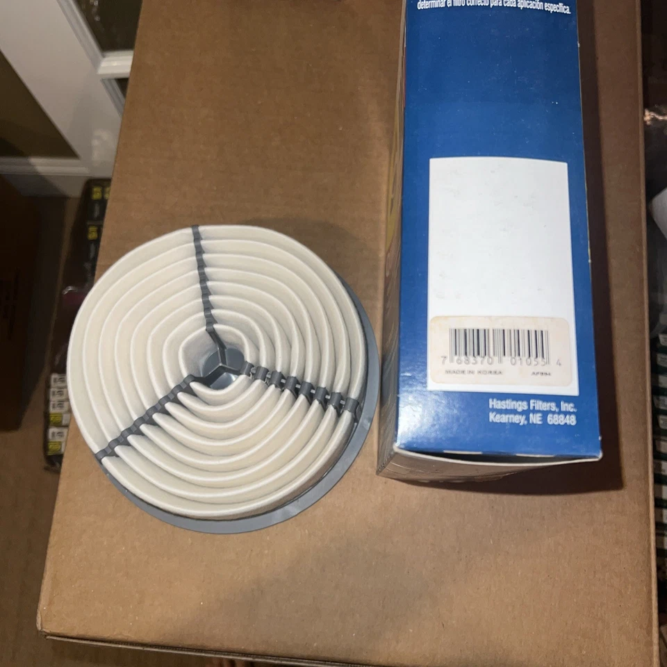 Air Filter 88-97 for Toyota, Hastings AF894 / 8944456560 Free Shipping ! - Image 3 of 4