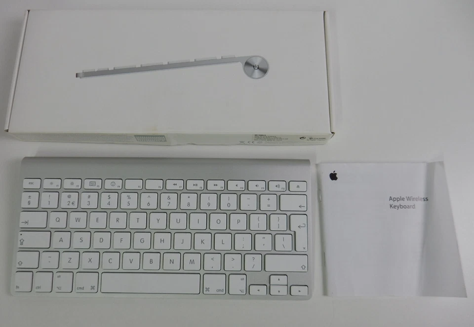 Apple Wireless Magic Keyboard - QWERTY - weis - A1314 - OVP !
