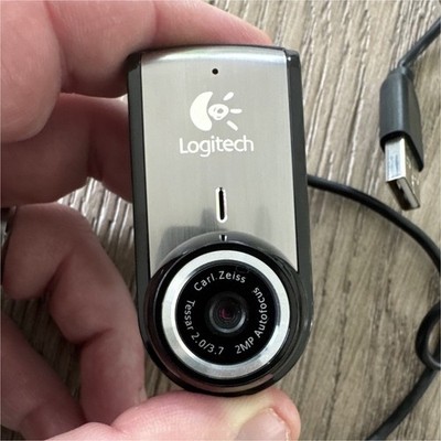 Logitech QuickCam Pro USB 2.0 Webcam Carl Zeiss Lens Autofocus Clip-On